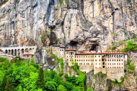 İstanbul Çıkışlı Karadeniz ve Batum Turu (3 Gece Otel Konaklamalı)